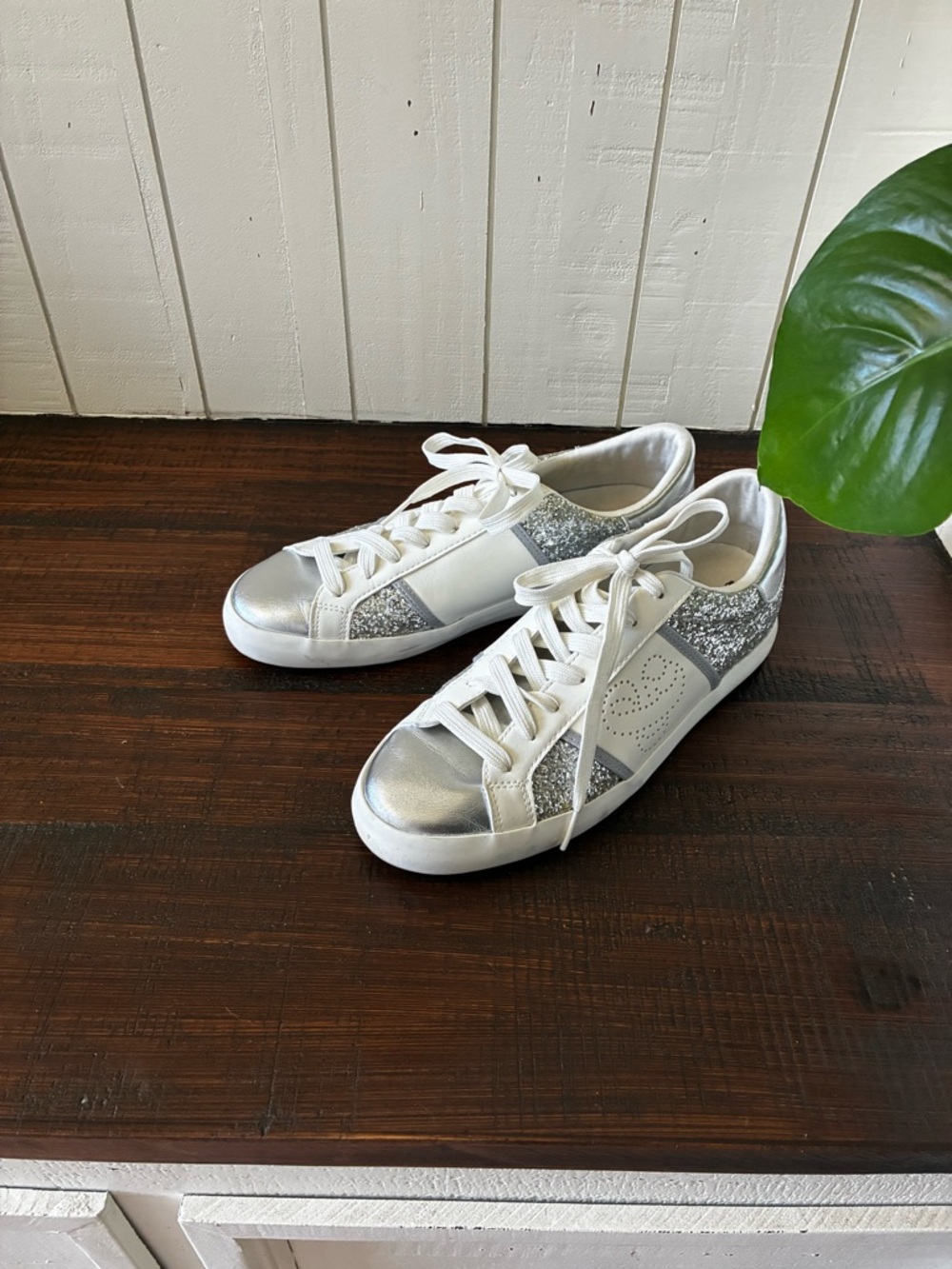 Sam and Libby silver and white sneaker size 8